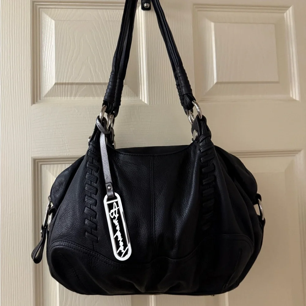B Makowsky Black Leather Bag - Picture 2 of 9